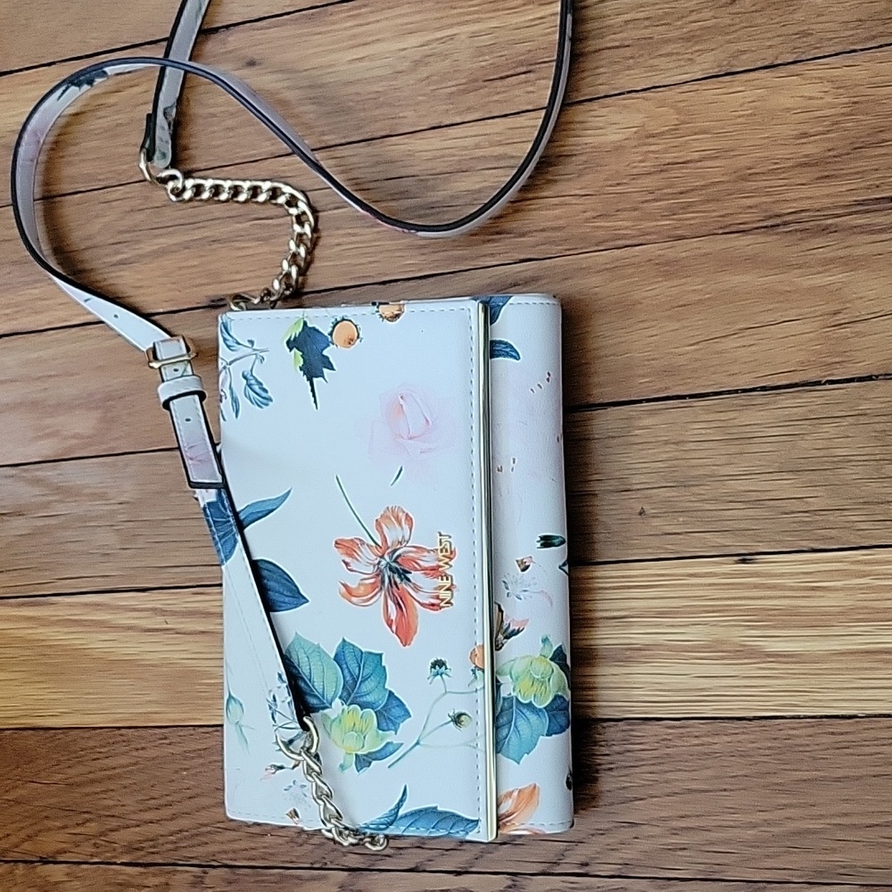 Nine West purse
